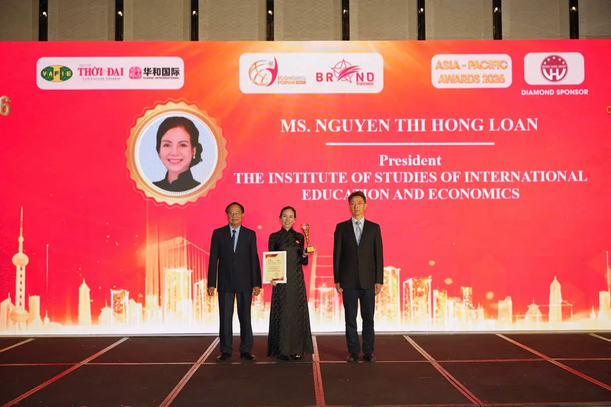 Viện trưởng Nguyễn Thị Hồng Loan được vinh danh tại Diễn Đàn Kinh Tế Châu Á – Thái Bình Dương 2026