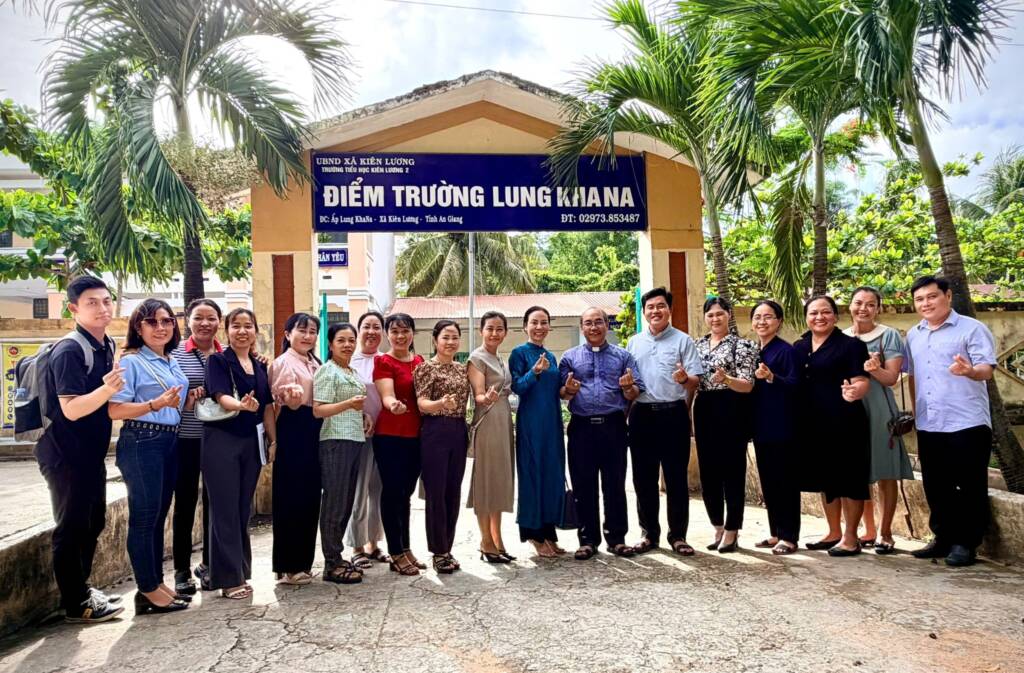 cơ hội cho học sinh vùng sâu vùng xa